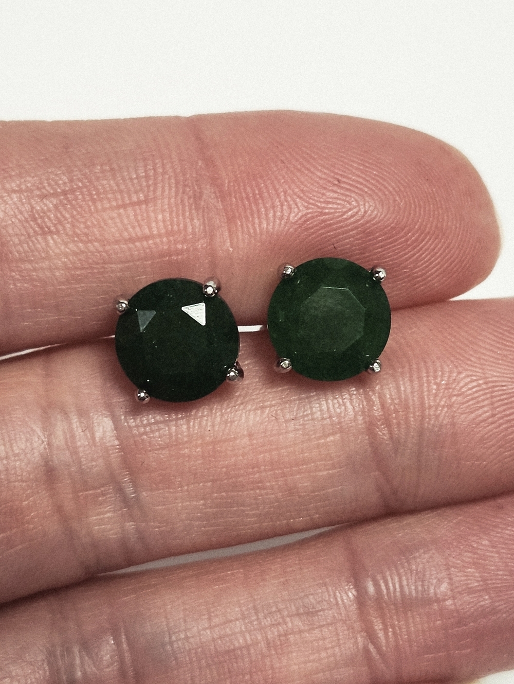 4.00ct Emerald Solitaire Sterling Silver Stud Earrings NEW - Picture 5 of 13
